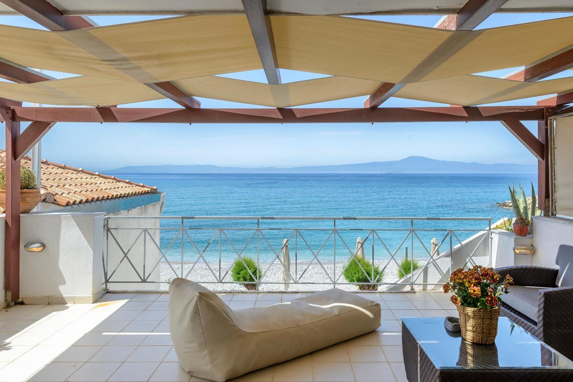 Agali 2 Superior Mezonet Front Of The Sea Apartman Akrojáli Kültér fotó