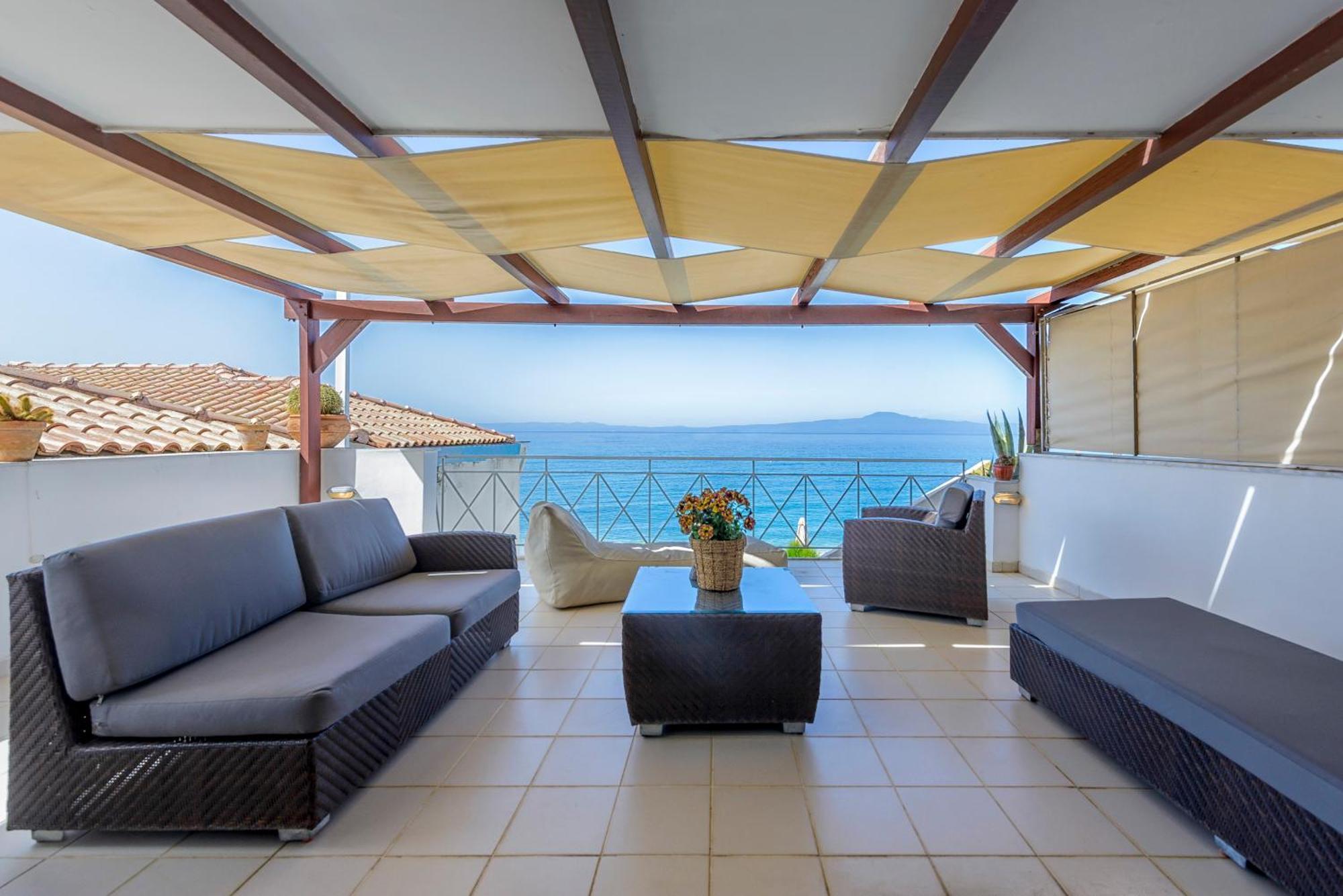 Agali 2 Superior Mezonet Front Of The Sea Apartman Akrojáli Kültér fotó
